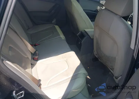 2010 Audi A4 2.0T Premium из США, поврежденный, VIN WAUSFAFL0AA036018